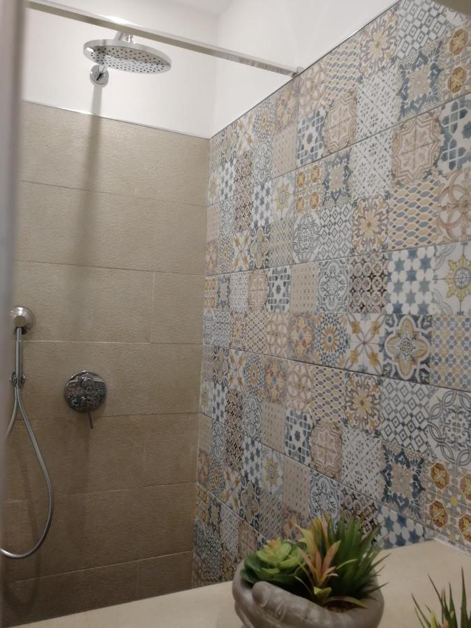 Squisita Home Noto Luaran gambar